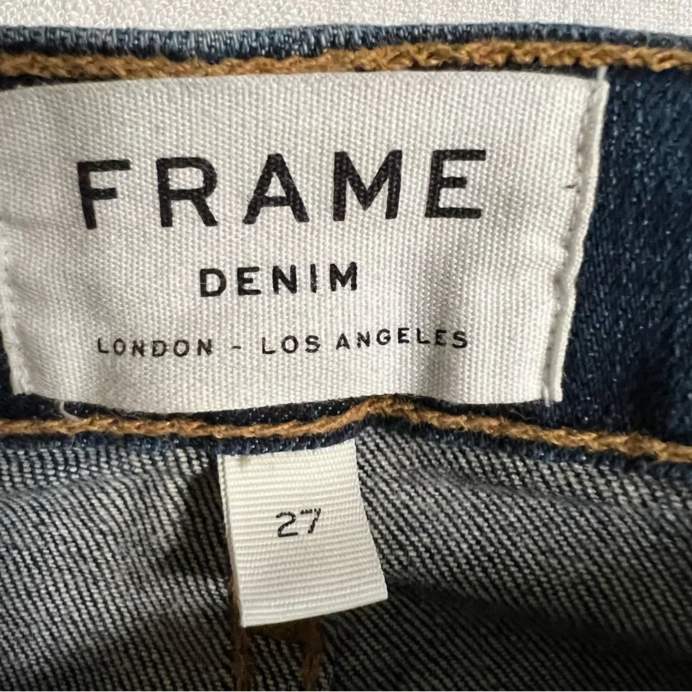 FRAME Le Garcon Mid Rise Distressed Slim Boyfriend Jeans in Azure‎ Size 27
